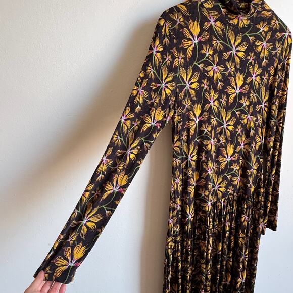 ULLA JOHNSON Fernanda Drop-Waist Floral-Print Stretch-Jersey Turtleneck Dress - Picture 6 of 9